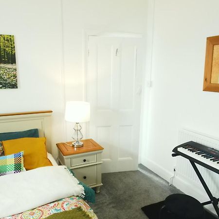 Service Accommodation 2 Bed Room Apartment In Newport South Wales Near Celtic Manor Icc Wales Bagian luar foto