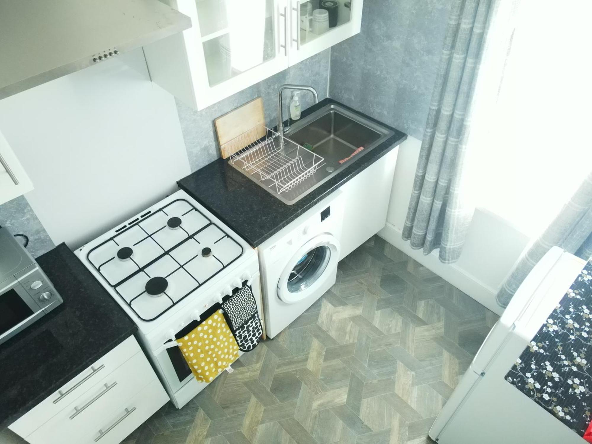 Service Accommodation 2 Bed Room Apartment In Newport South Wales Near Celtic Manor Icc Wales Bagian luar foto