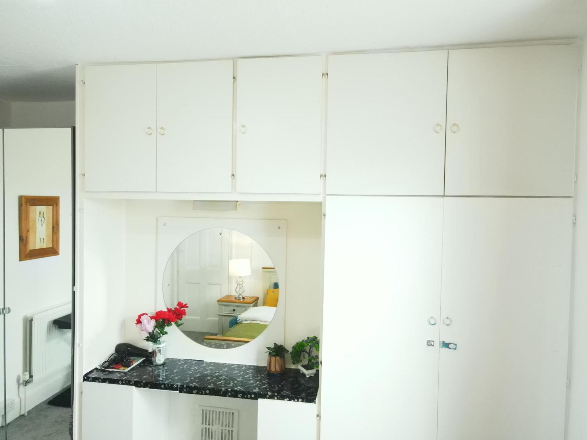 Service Accommodation 2 Bed Room Apartment In Newport South Wales Near Celtic Manor Icc Wales Bagian luar foto
