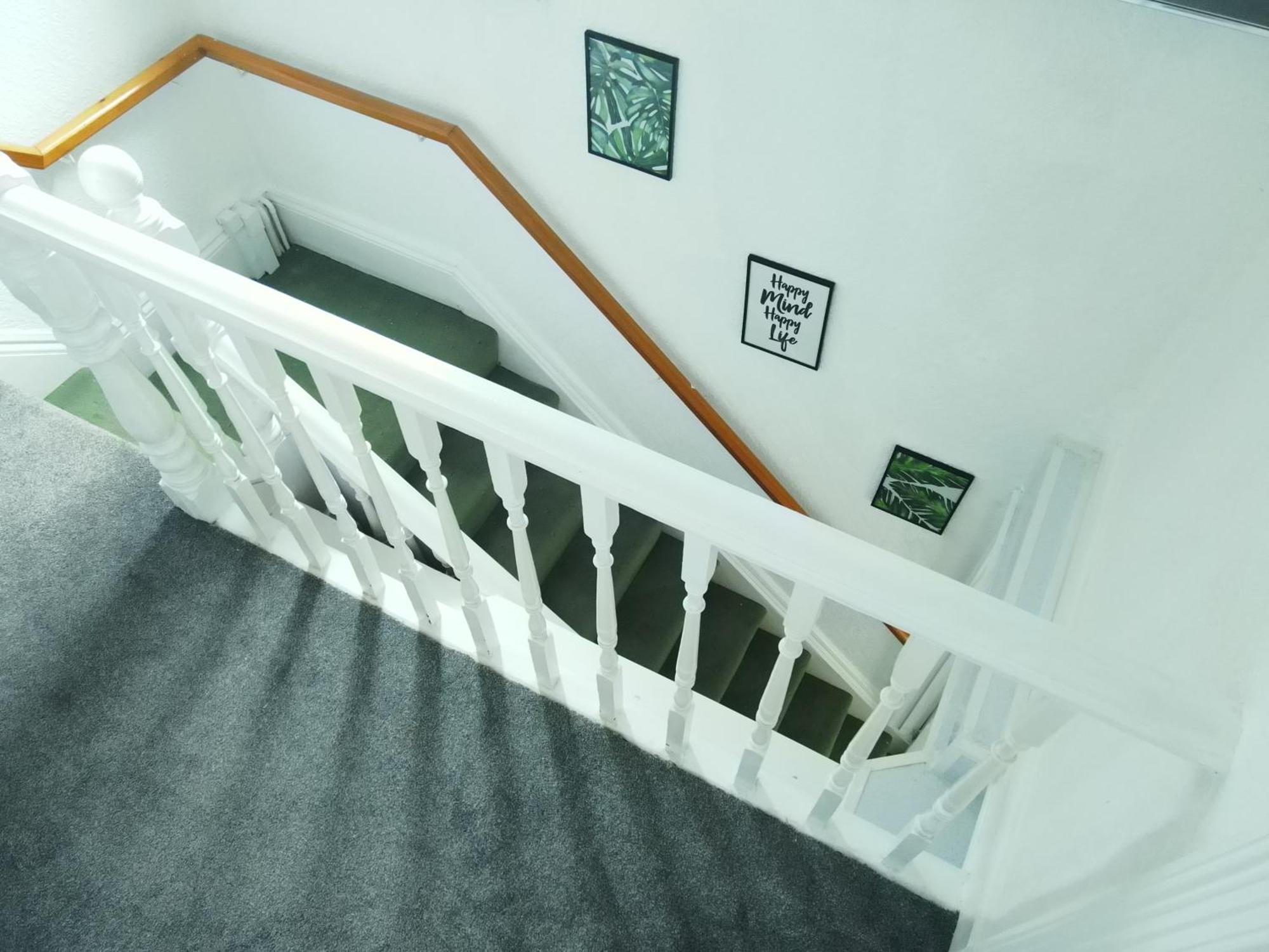 Service Accommodation 2 Bed Room Apartment In Newport South Wales Near Celtic Manor Icc Wales Bagian luar foto